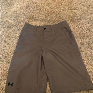 Boys Under Armour shorts size 14